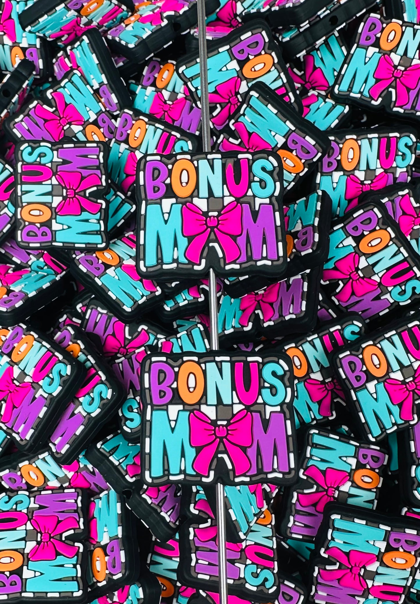 Bow BONUS Mom EXCLUSIVE Silicone Focal Bead, Mom Silicone Focal Bead
