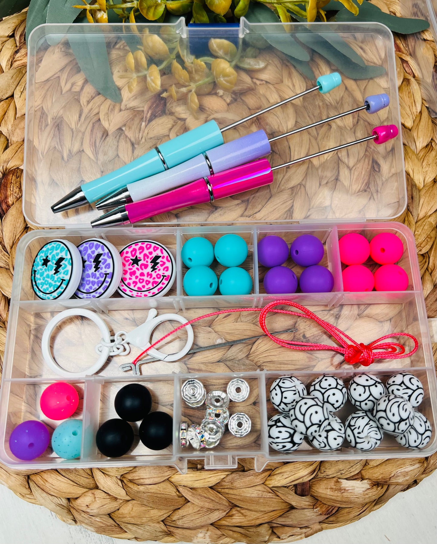 * Bead Mix - Leopard Happy Face DIY Silicone Beads Kit,, DIY Lanyard-Keychain-Wristlet-Necklace-Pen Kit