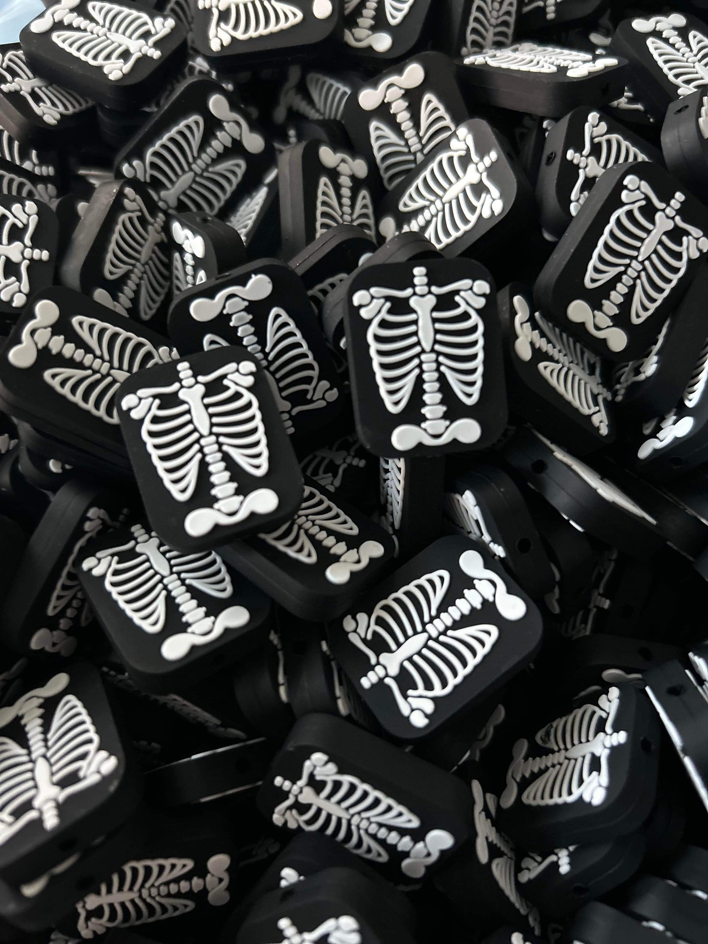 N- Radioactive Silicone Focal Bead, Xray Focal Bead, Glow in the Dark Skeleton Focal Bead