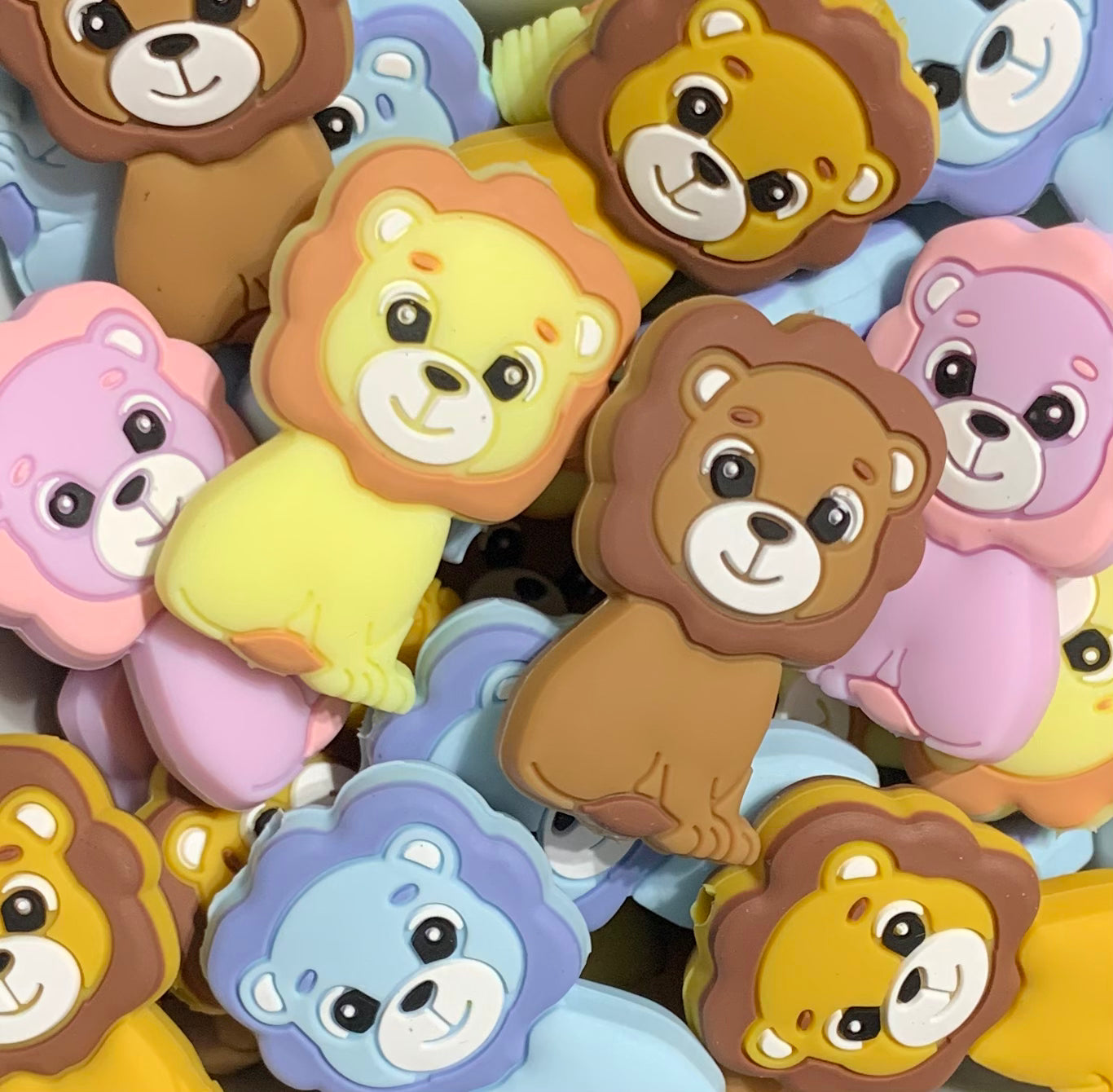 Discontinued- Lion Silicone Focal Bead, Animal Silicone Bead