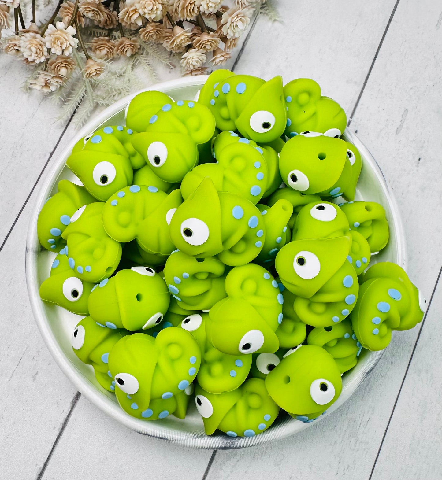 Exclusive 3D Chameleon Silicone Focal Bead,**NOT FOR TEETHING** Animal Shape Silicone Bead