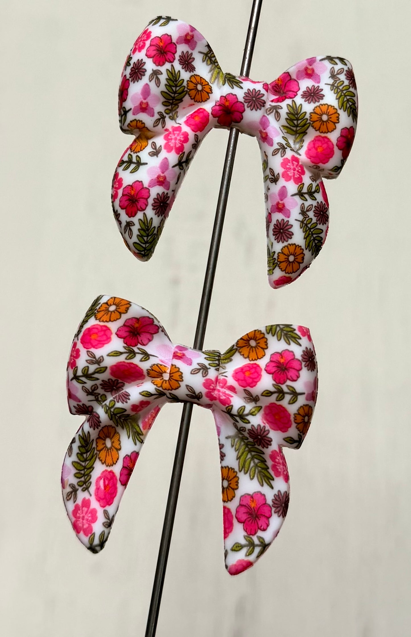 M- BOW Spring Meadows Focal Bead, BOW Focal Beads