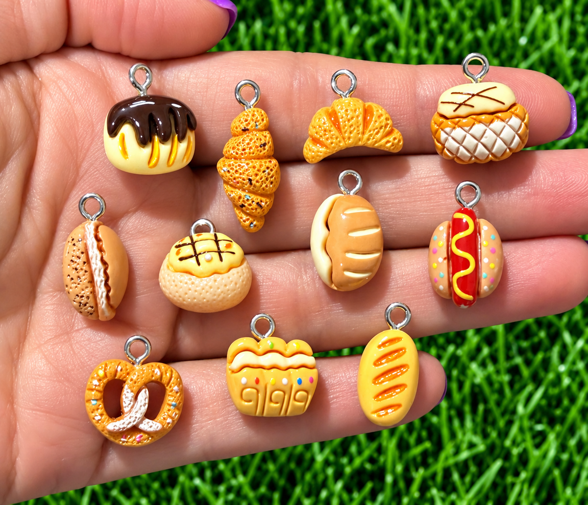 *Bead Mix #584- Mini Fresh Bread Resin Charms, Bag Charms