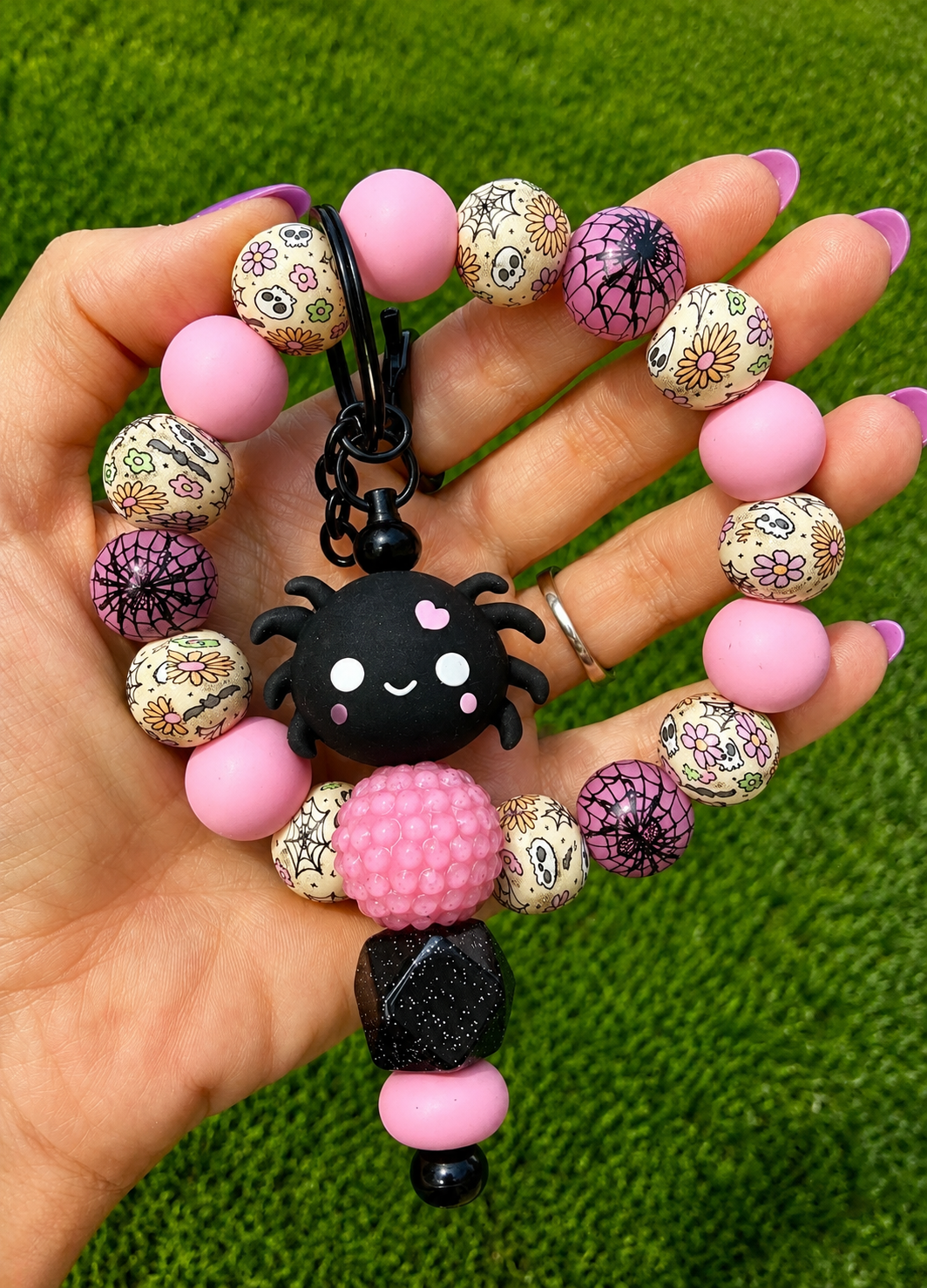 *Bead Mix #522- Spooky Spider Wristlet Kit, DIY Silicone Bead Wristlet Kit