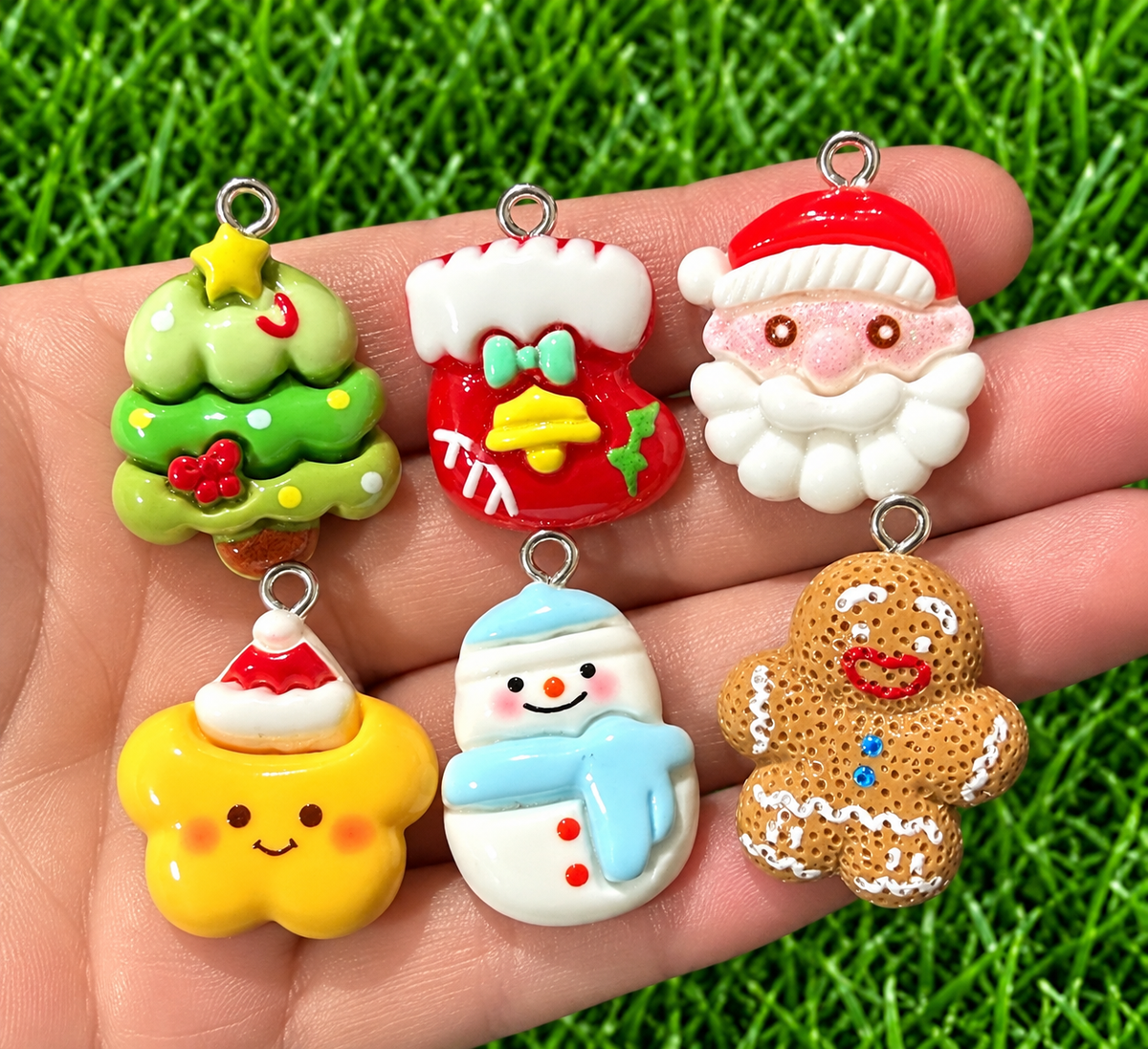 *Bead Mix #557- Christmas Cheer Resin Charms