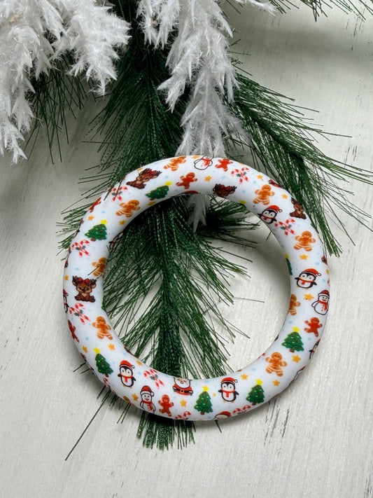 *65mm Christmas Friends Printed Silicone Ring With Holes for Beading