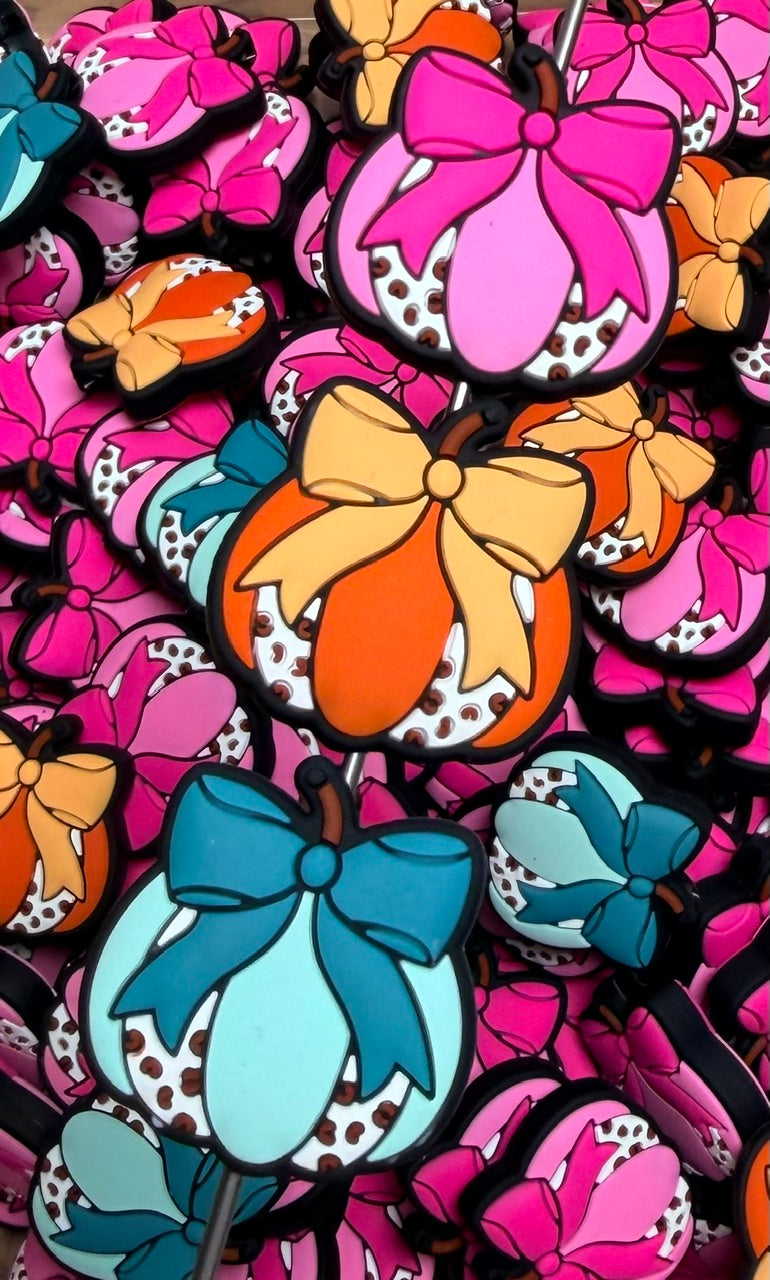 H- Pretty Pumpkin Silicone Focal Bead, Pumpkin Focal Bead