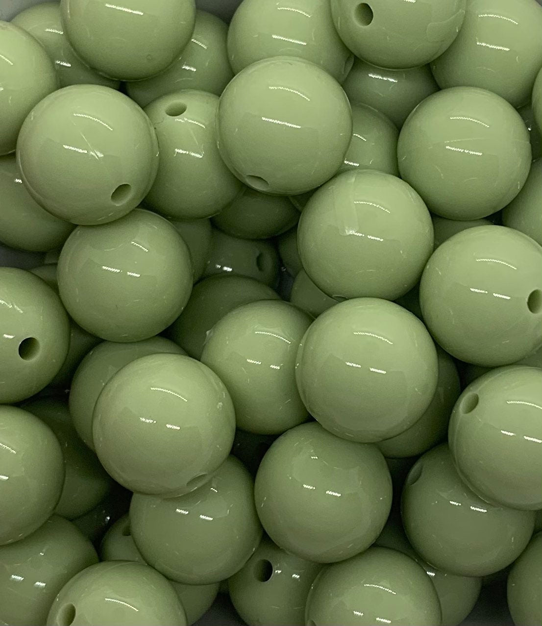 15mm Liquid Light Green Round Silicone Beads