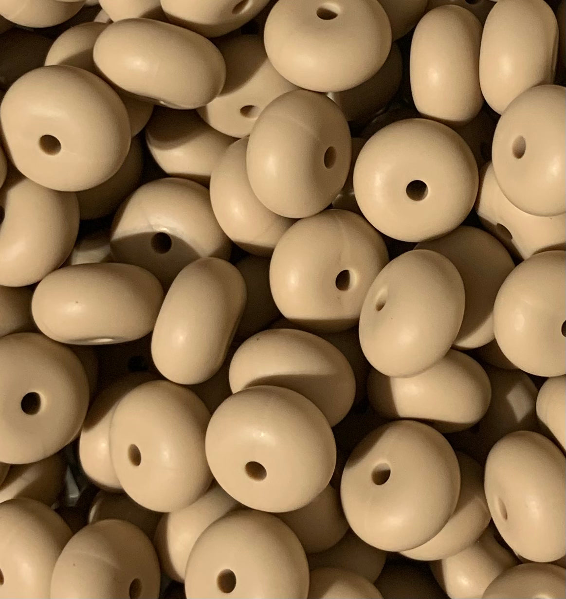 14mm ABACUS Beige Silicone Beads